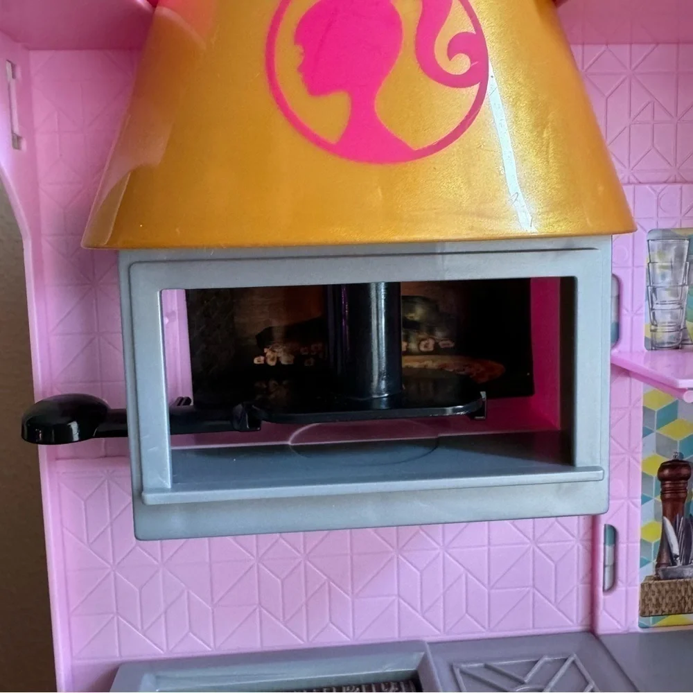 Barbie 2020 Cook n’ Grill portable restaurant doll playset WITHOUT accessories